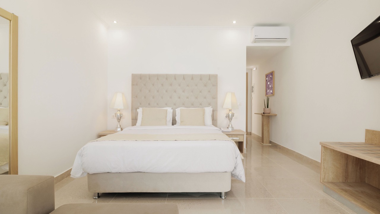 Photo of Bedroom in Chlomos