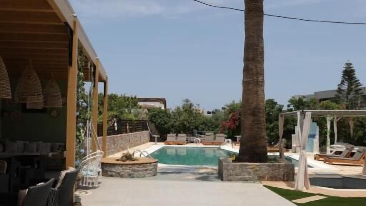 Photo of Outdoor in Analipsi