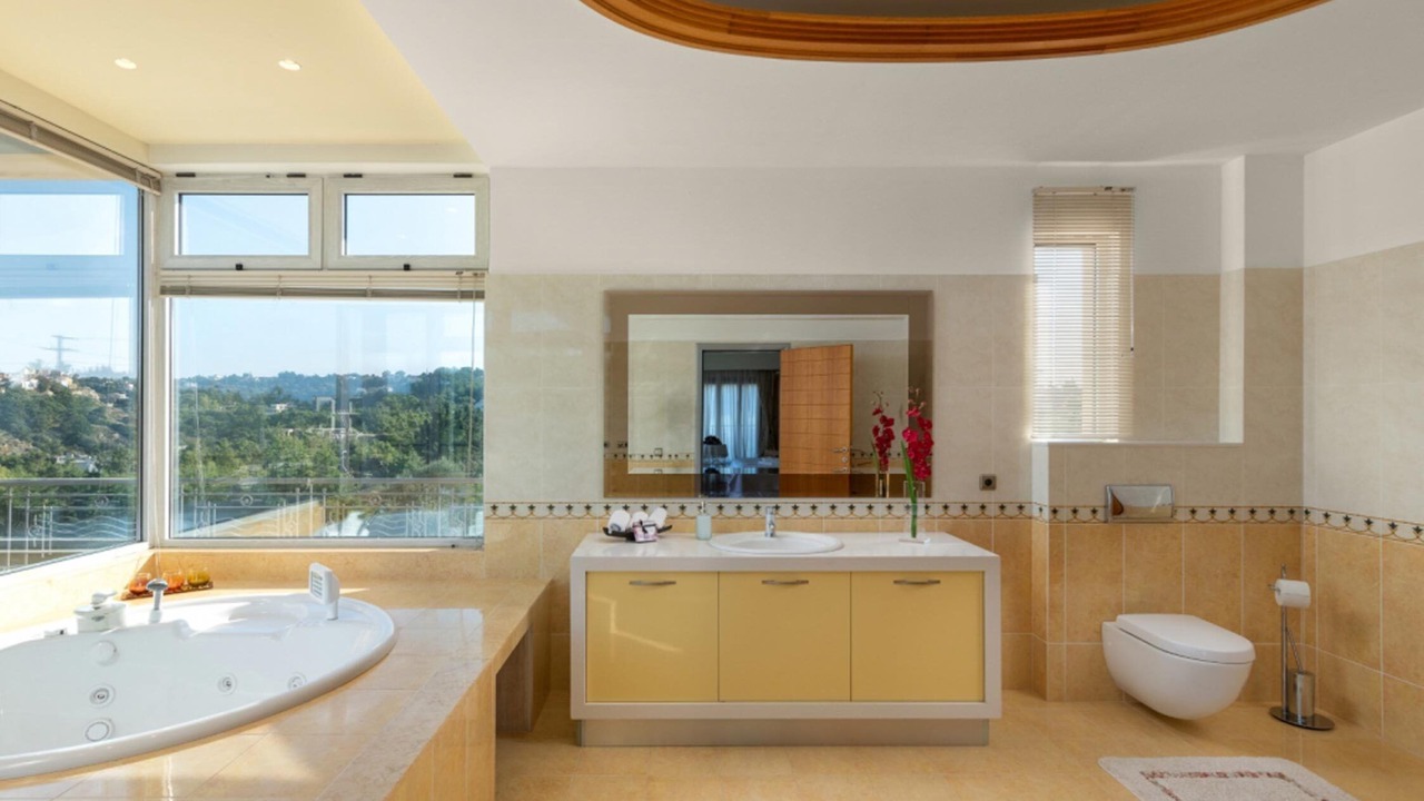 Photo of Bathroom in Asgourou