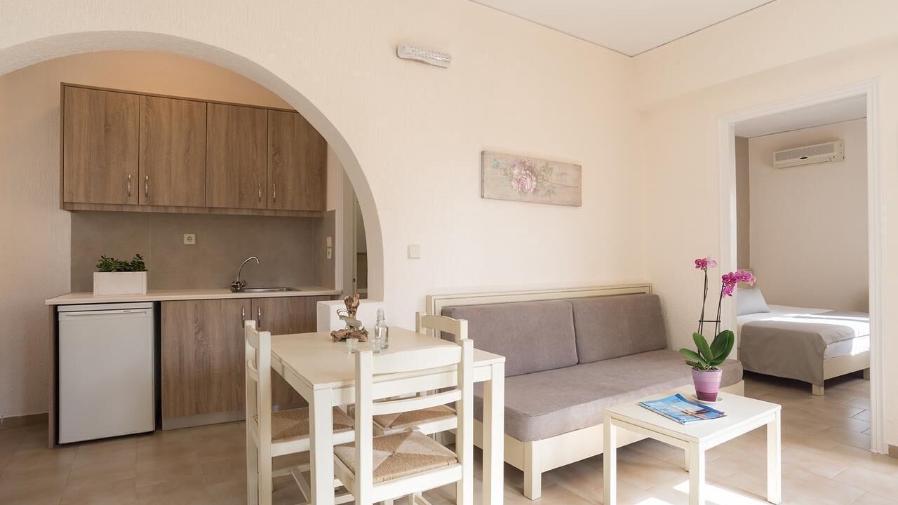 Photo of Livingroom in Makrys Tichos