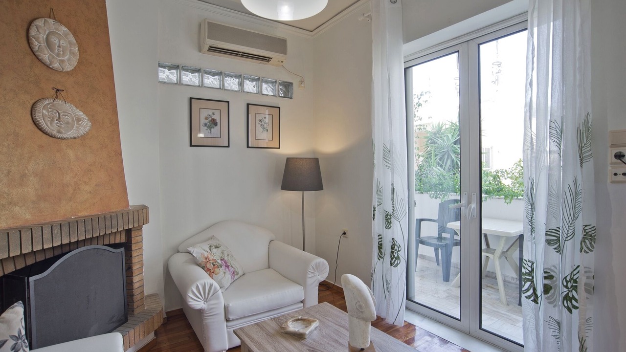 Photo of Livingroom in Moschato-Tavros