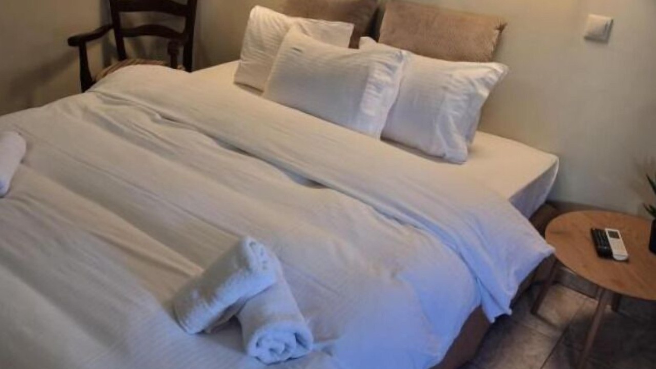 Photo of Bedroom in Drama