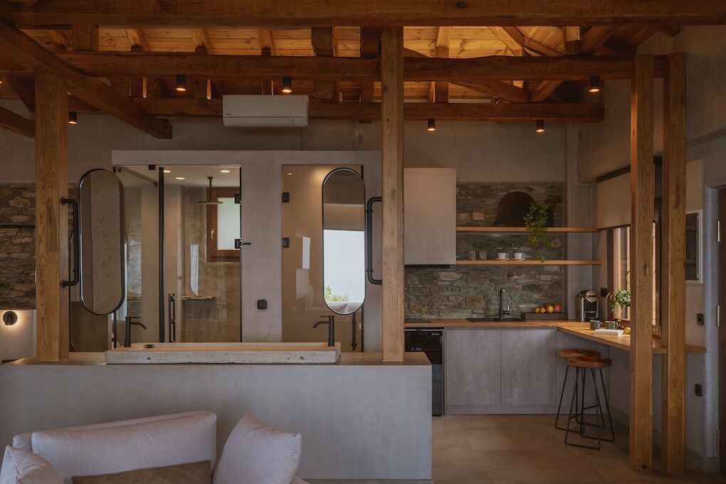 Photo of Bathroom in Mouresi