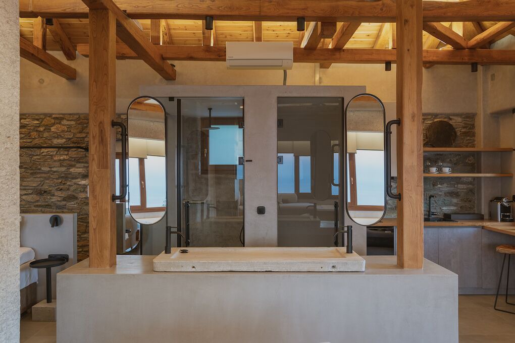 Photo of Bathroom in Mouresi