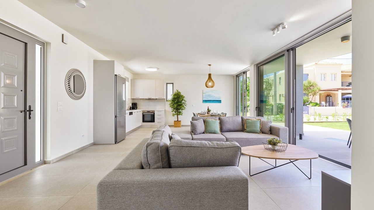 Photo of Livingroom in Pyrgos Psilonerou