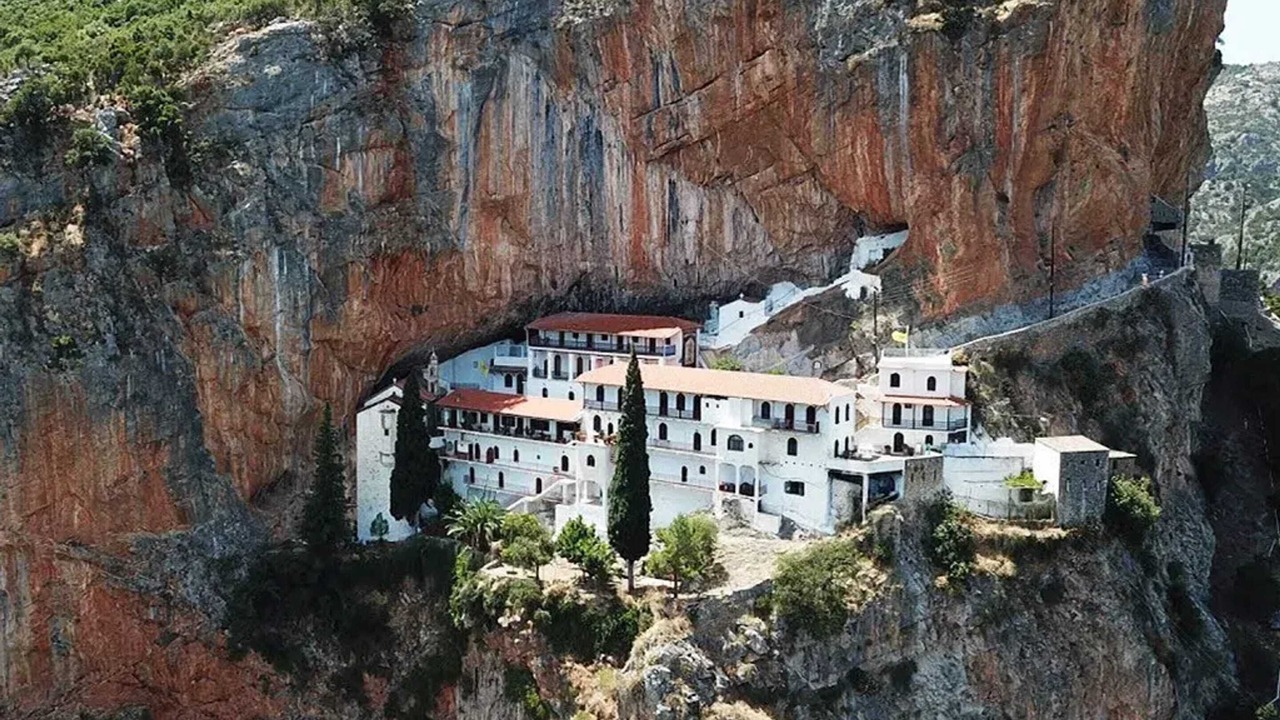Photo of Outdoor in Melissopetra