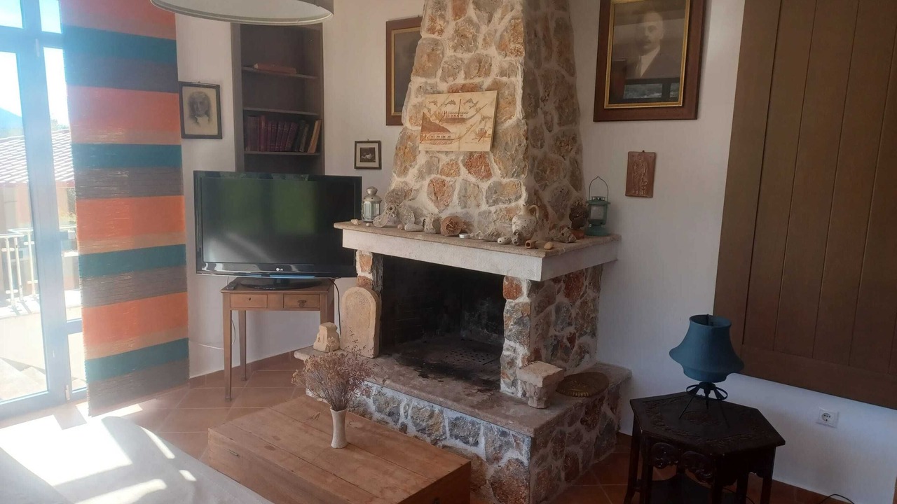 Photo of Others in Melissopetra