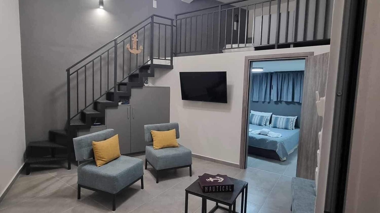 Photo of Livingroom in Old Quarter