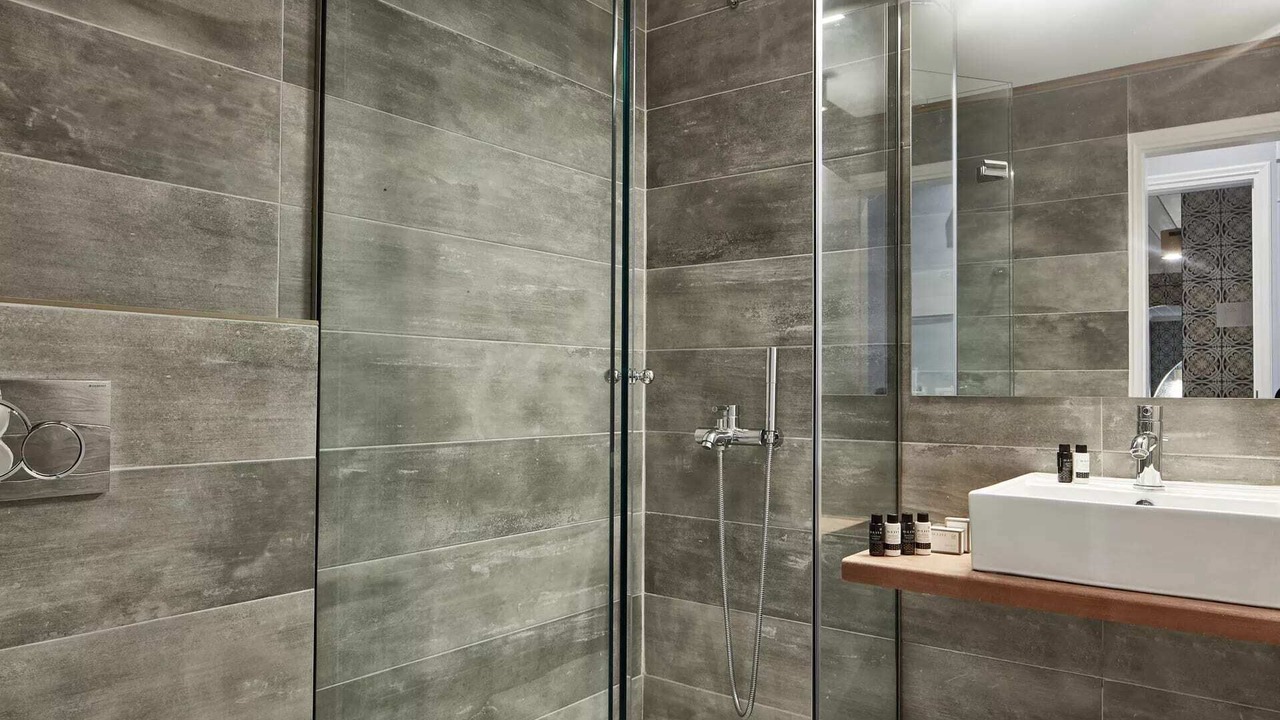 Photo of Bathroom in Perdhika