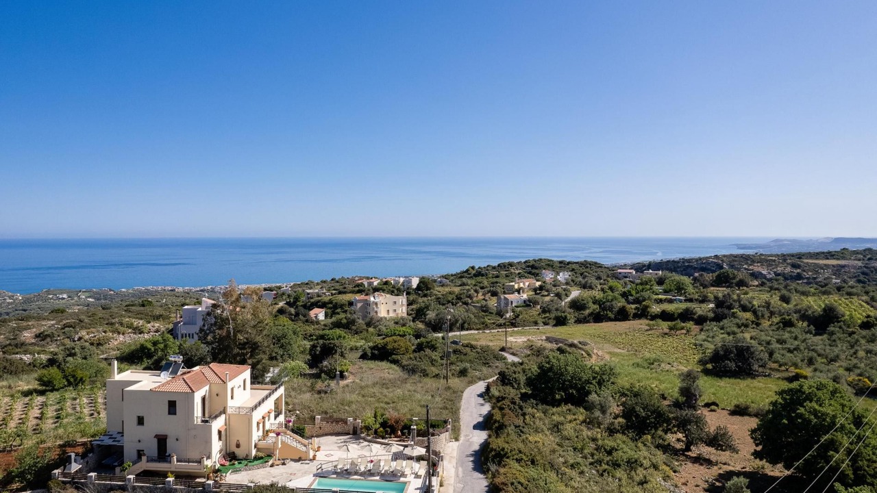 Photo of Outdoor in Roussospiti
