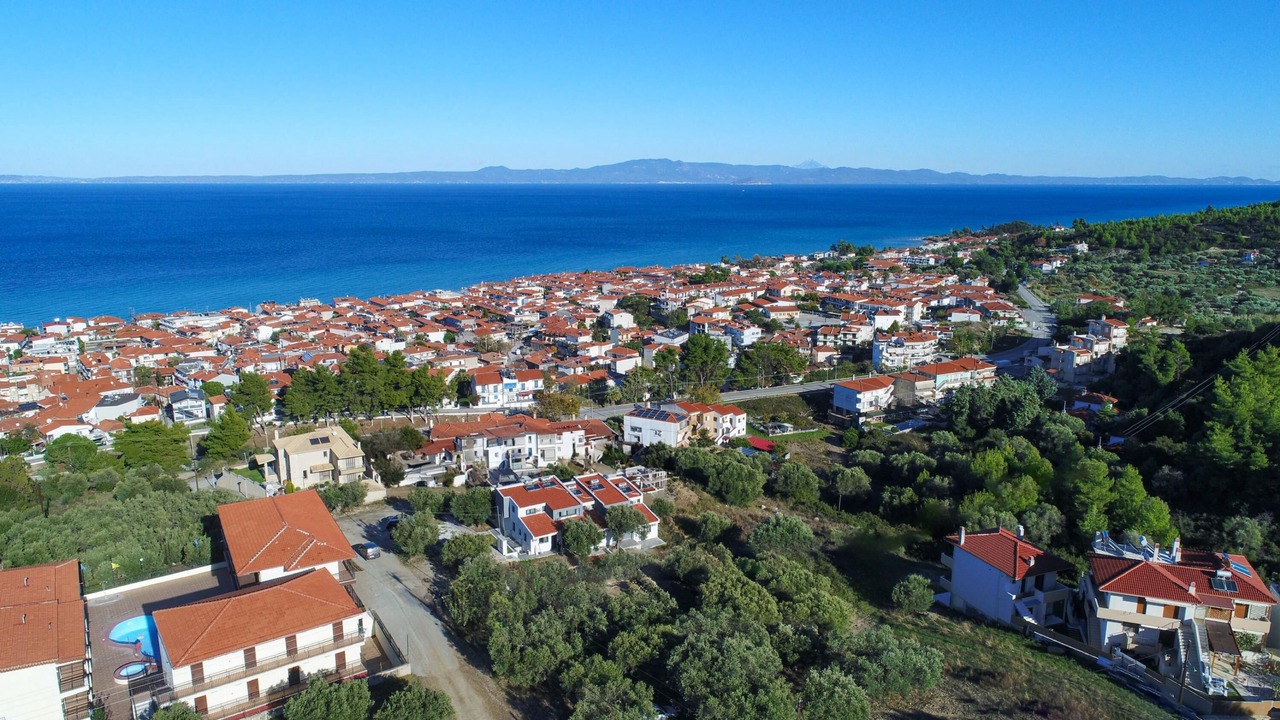 Photo of Outdoor in Polichrono
