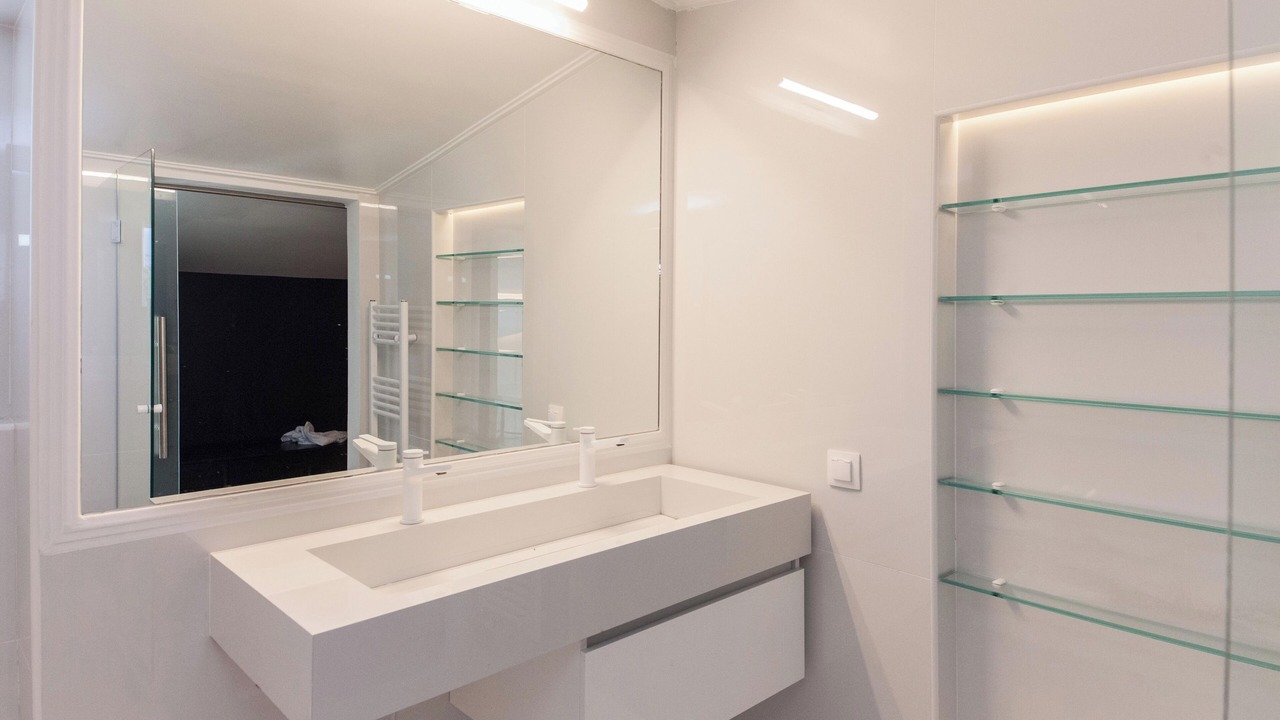 Photo of Bathroom in Amarousion