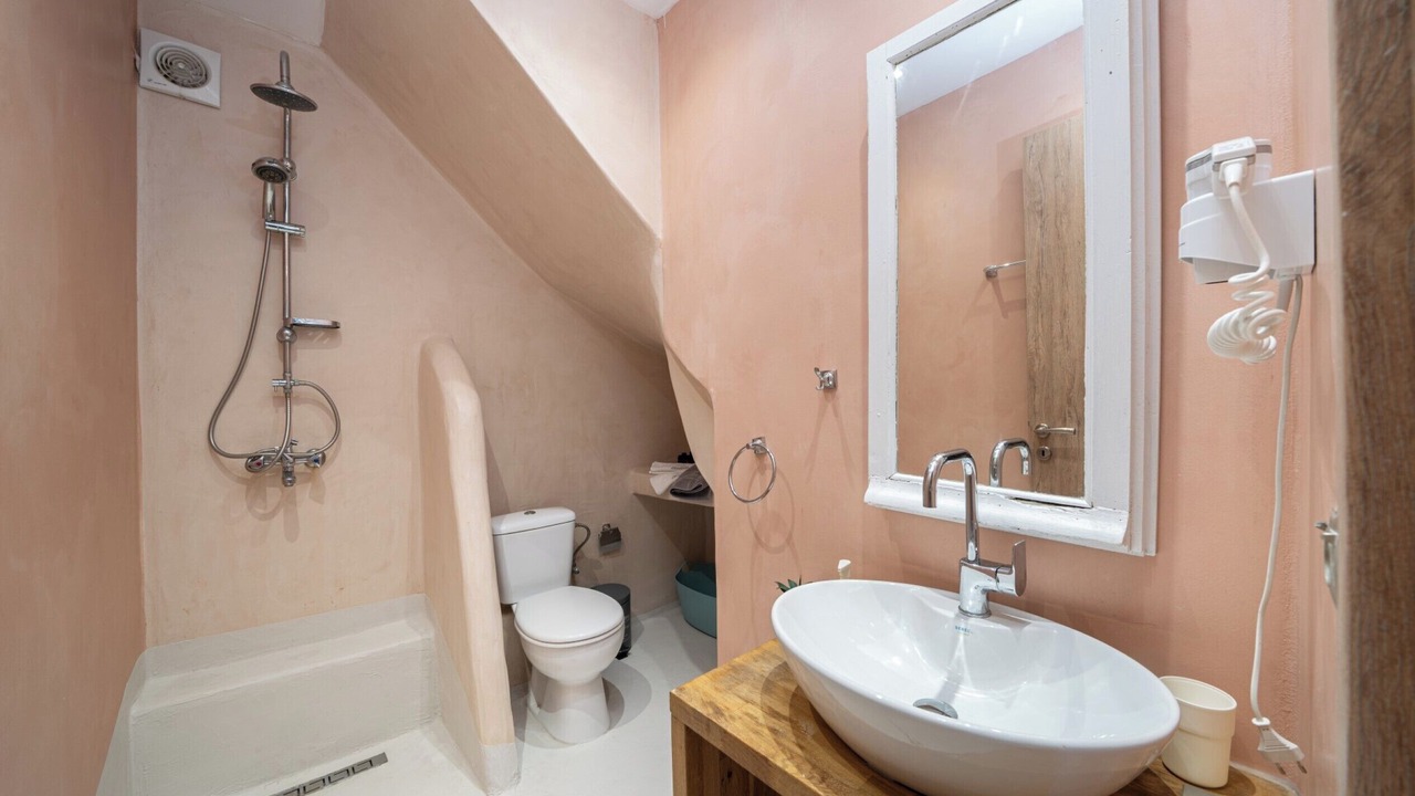 Photo of Bathroom in Lassi