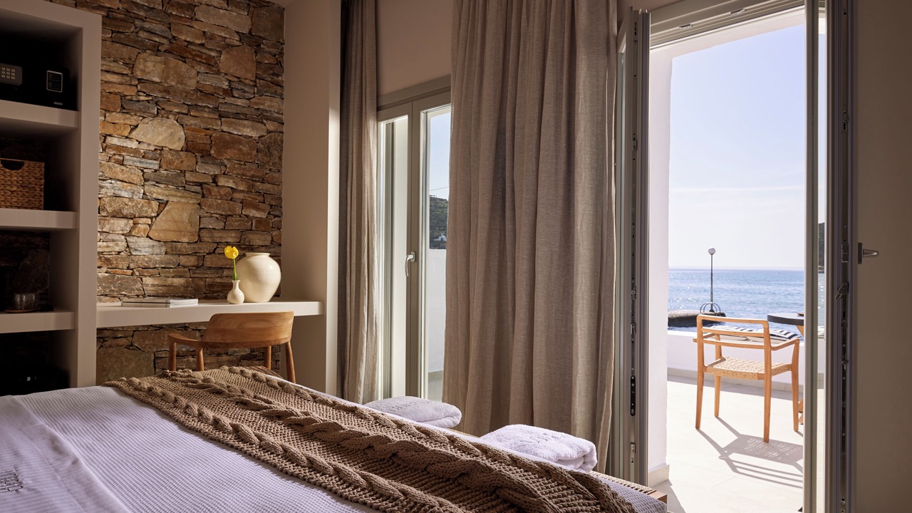 Photo of Bedroom in Platis Gialos