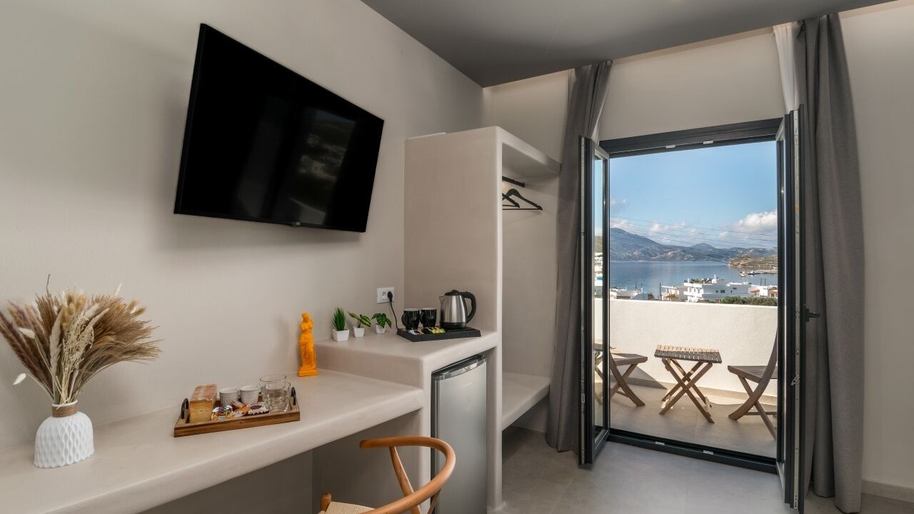 Photo of Bedroom in Adamas