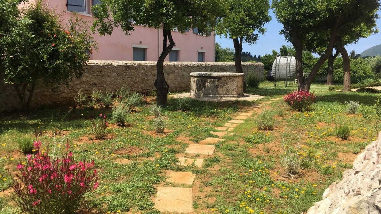 Photo of Outdoor in Messonghi