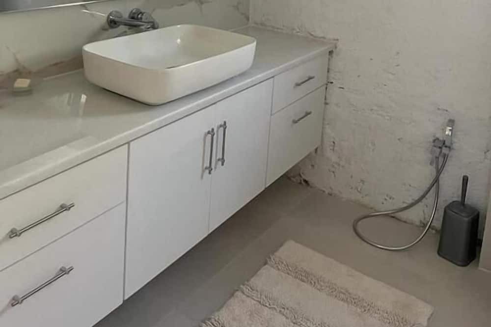 Photo of Bathroom in Lakones