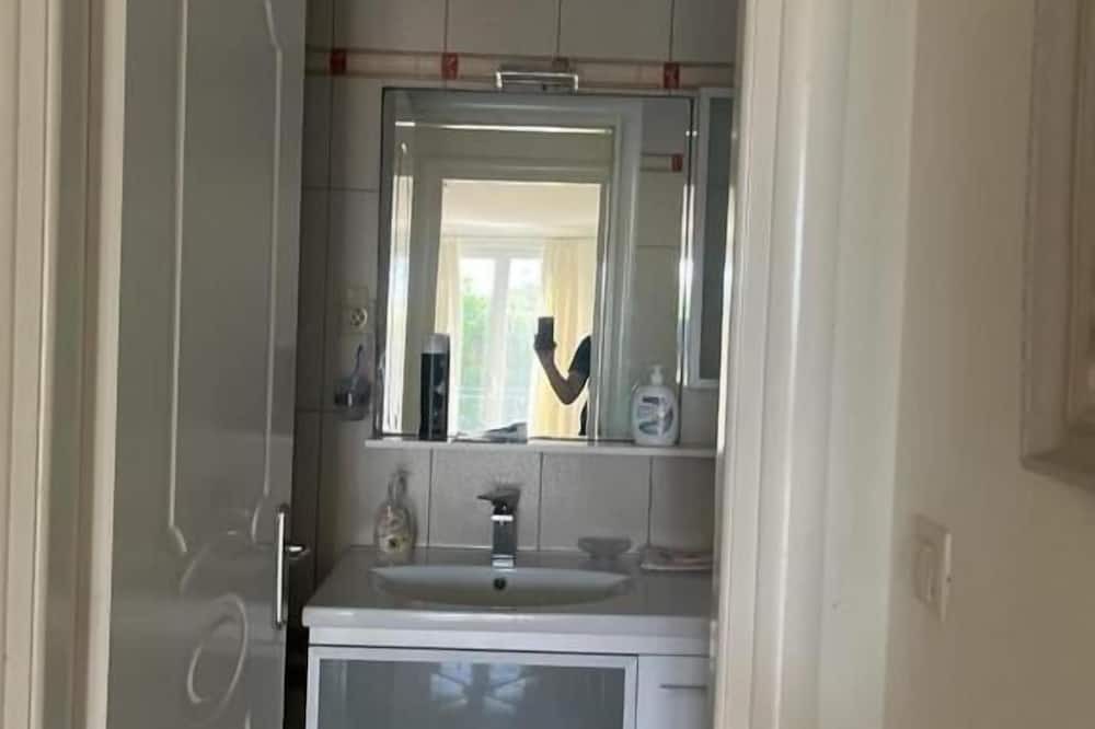 Photo of Bathroom in Lakones