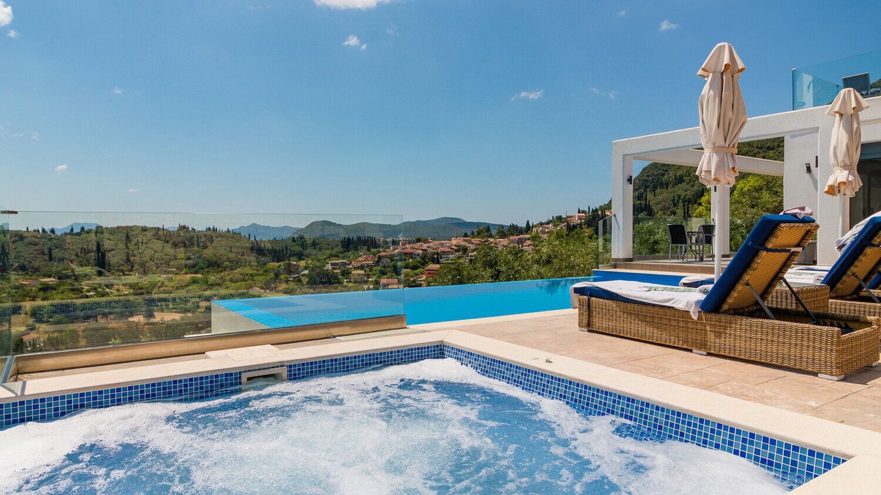 Photo of Outdoor in Doukades