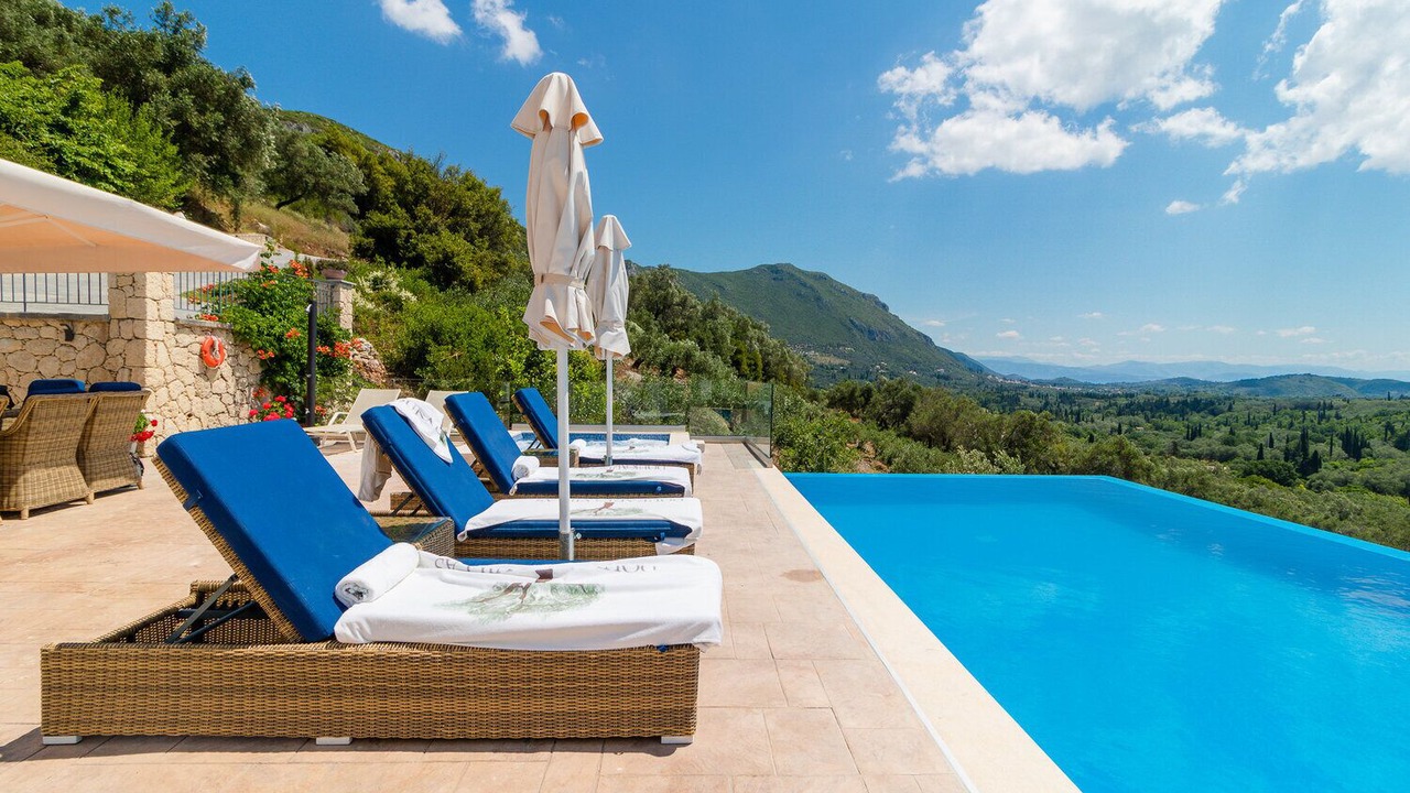 Photo of Outdoor in Doukades