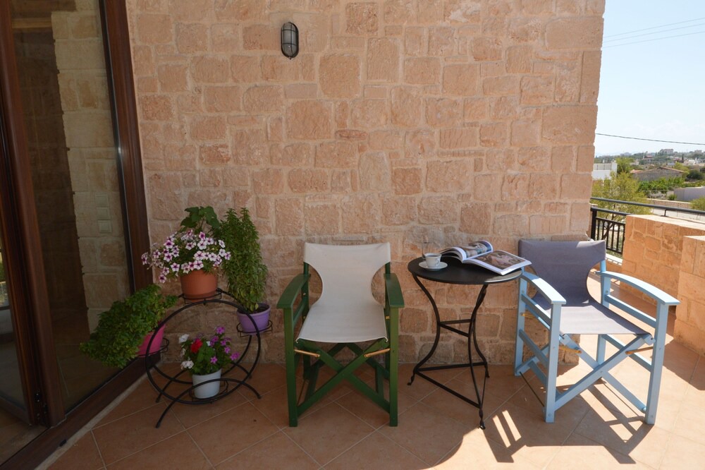 Photo of Patio Balcony in Kontos
