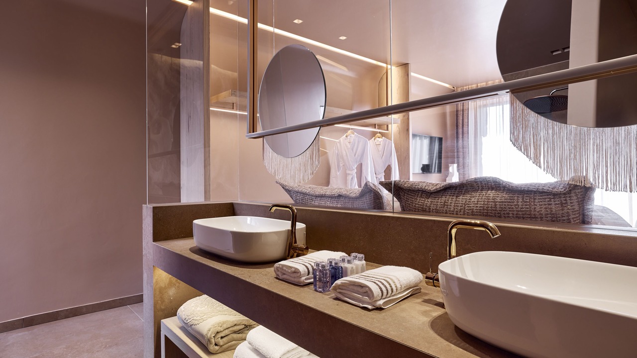 Photo of Bathroom in Psarou