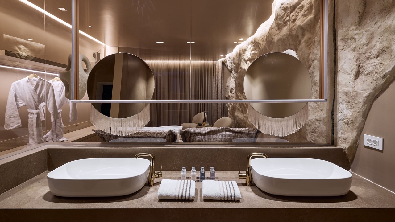 Photo of Bathroom in Psarou
