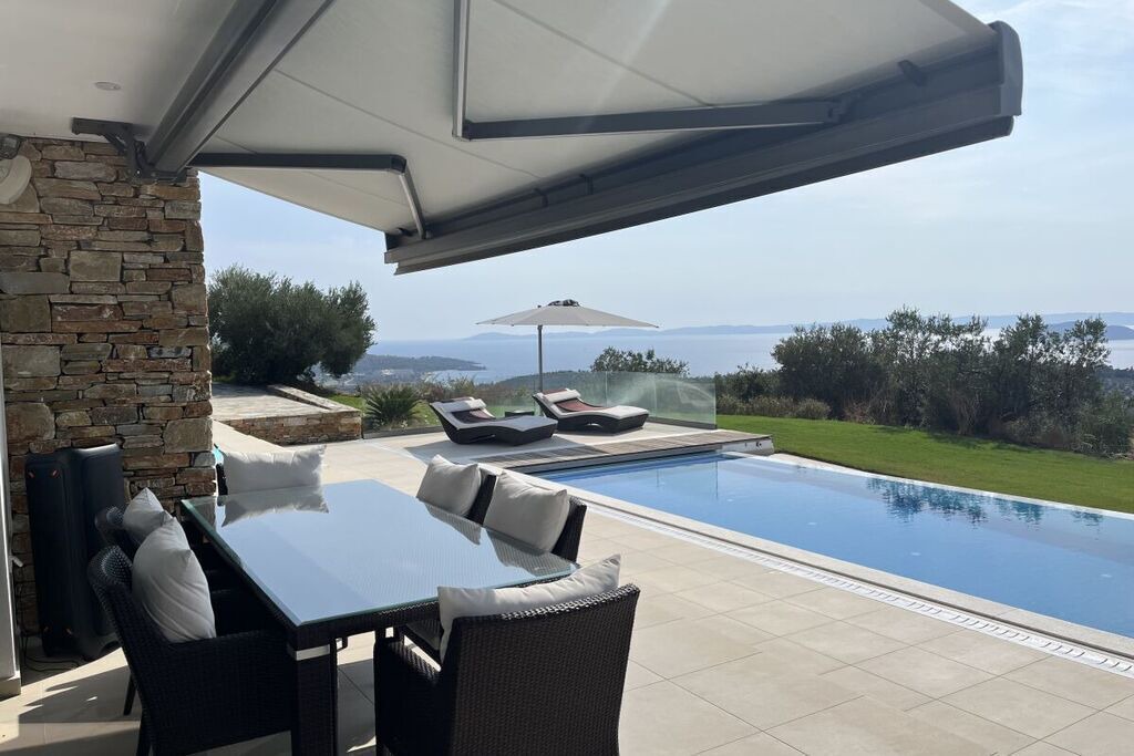 Photo of Outdoor in Paradhisos