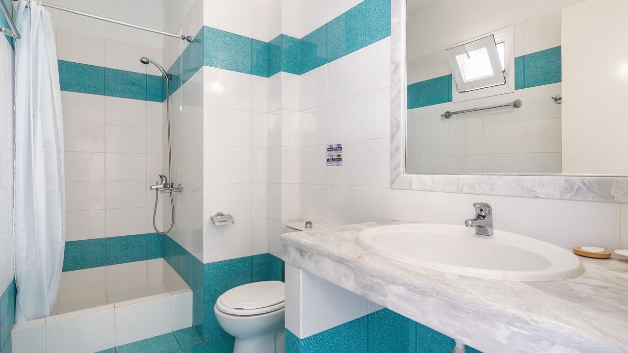 Photo of Bathroom in Amoopi