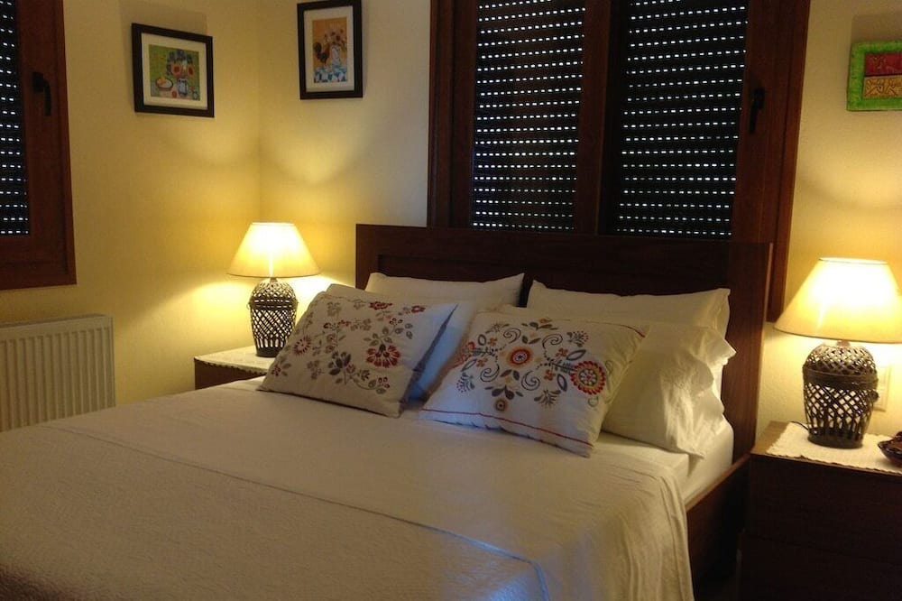 Photo of Bedroom in Elios