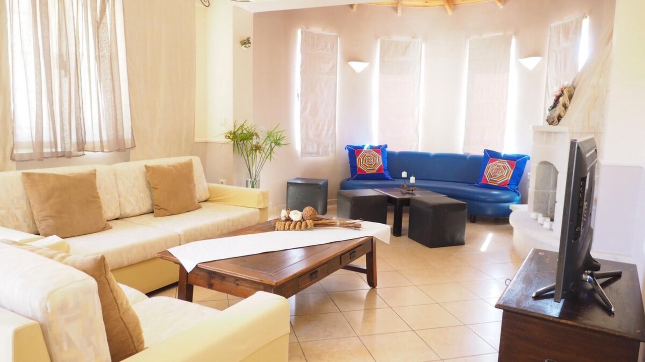 Photo of Livingroom in Perivolia