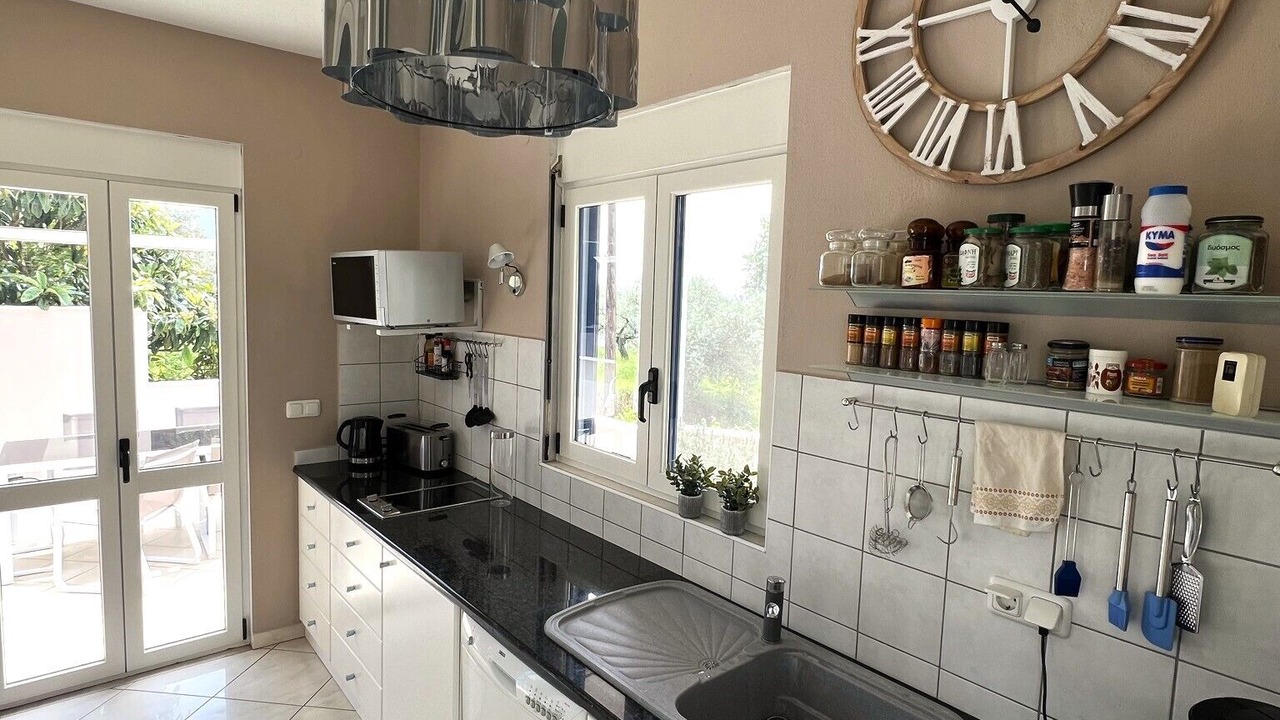 Photo of Kitchen in Chrisi Ammoudia