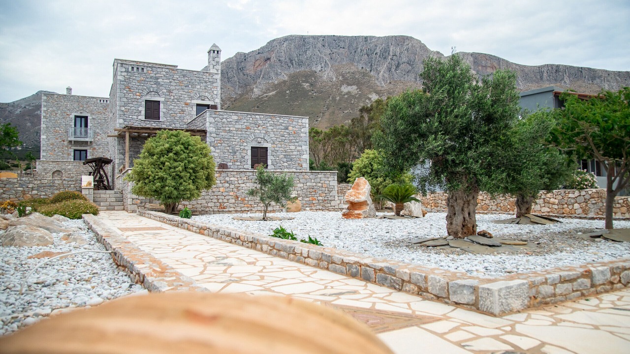 Photo of Outdoor in Omales
