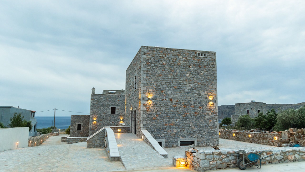 Photo of Outdoor in Omales