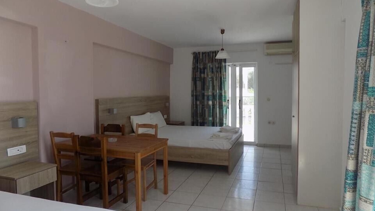 Photo of Bedroom in Amoudi