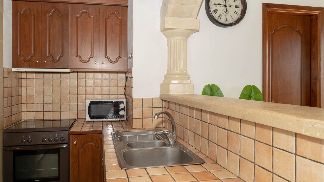 Photo of Kitchen in Makrys Tichos