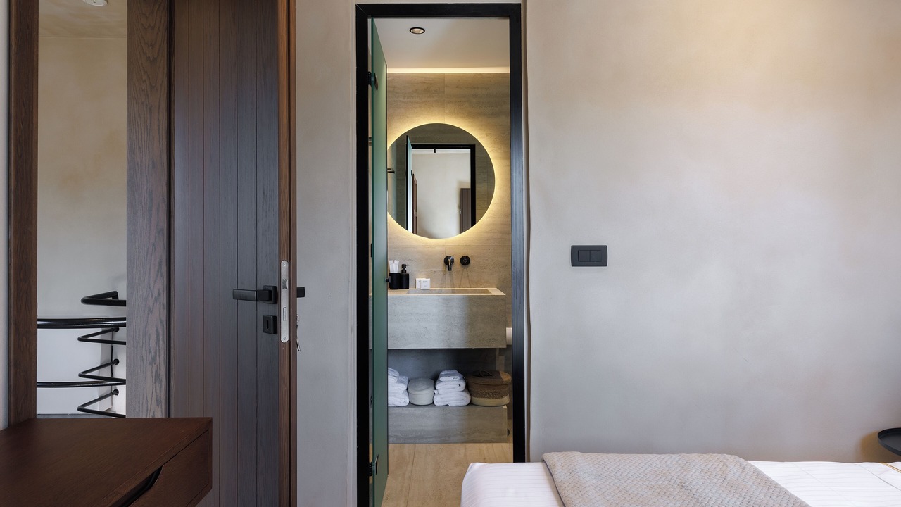 Photo of Bathroom in Vothon