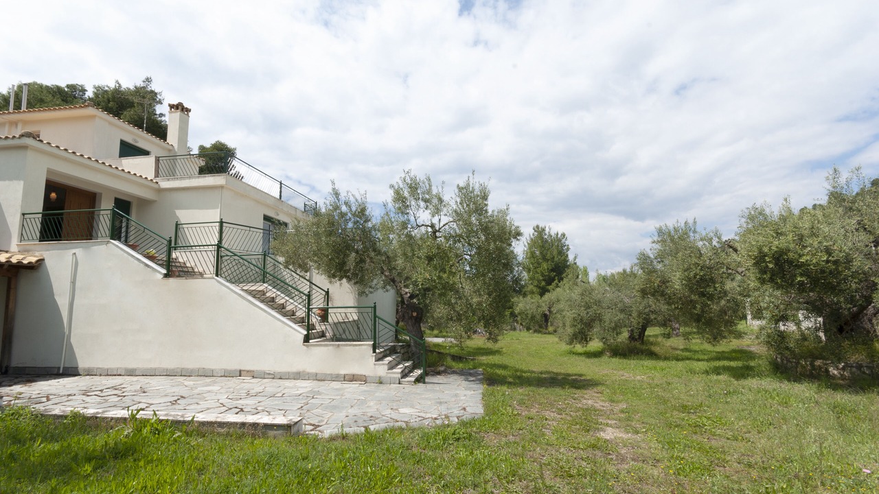 Photo of Outdoor in Elia