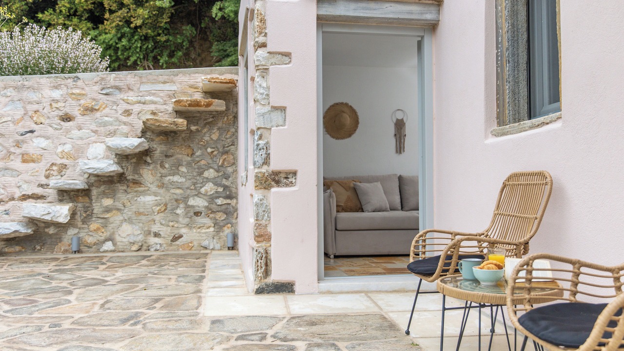 Photo of Outdoor in Aperathos