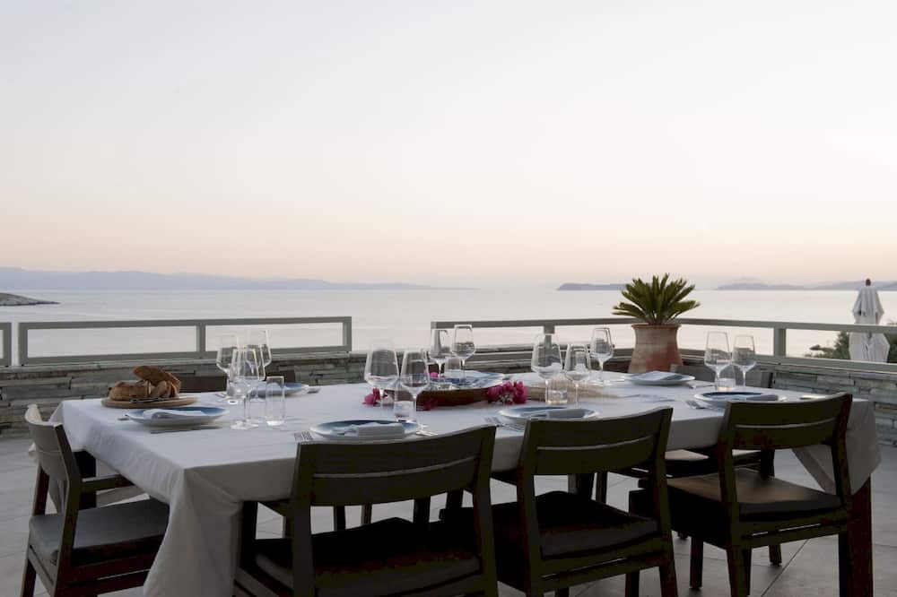 Photo of Others in Elios