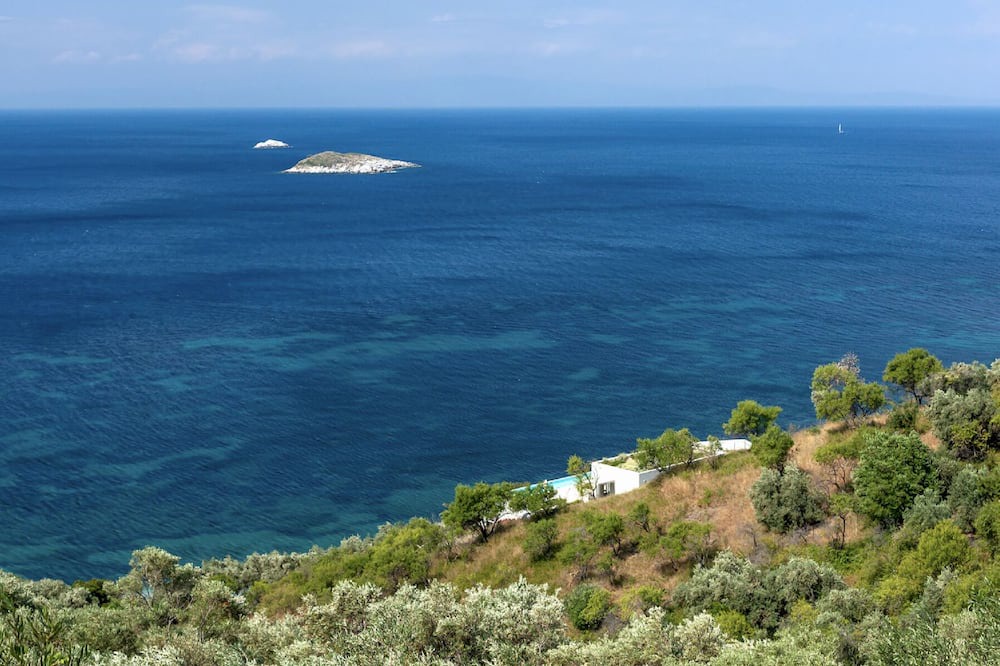 Photo of Others in Elios