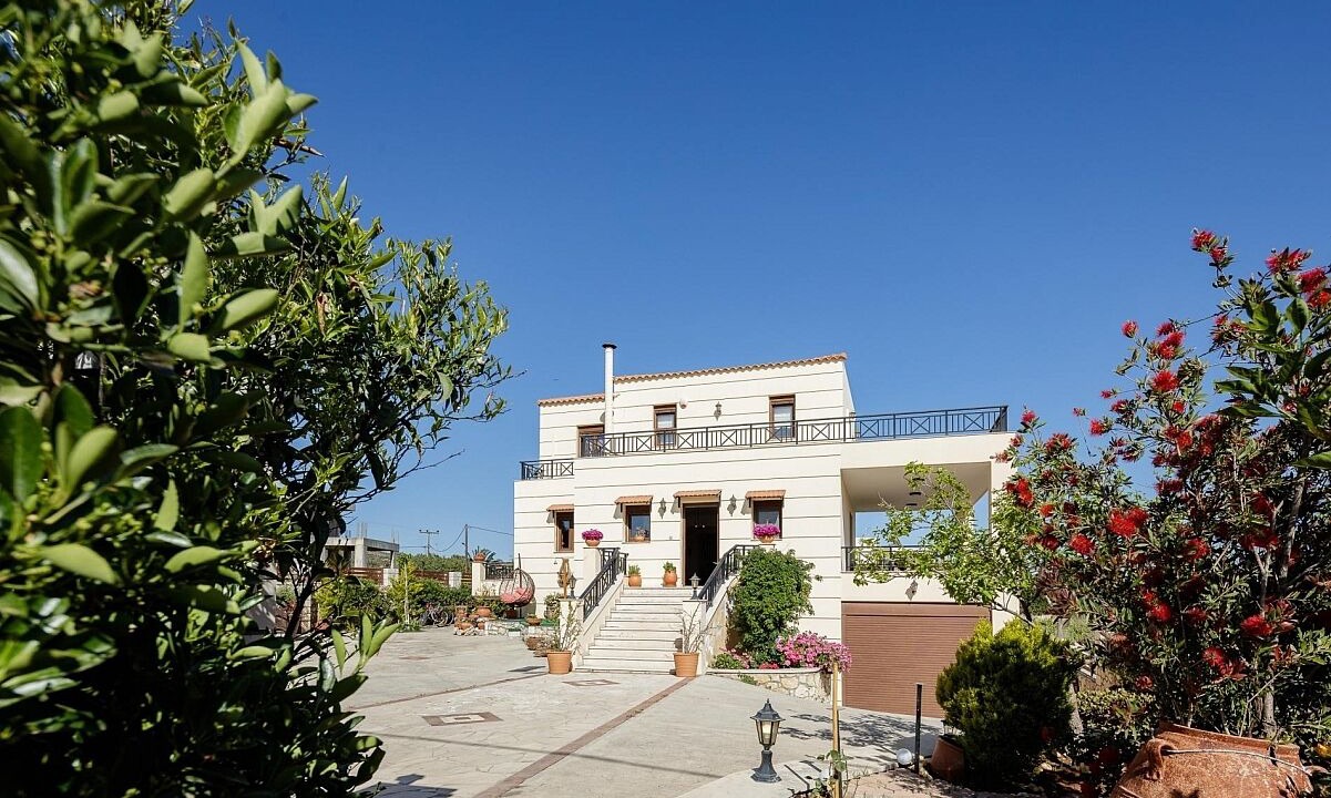 Photo of Outdoor in Roussospiti