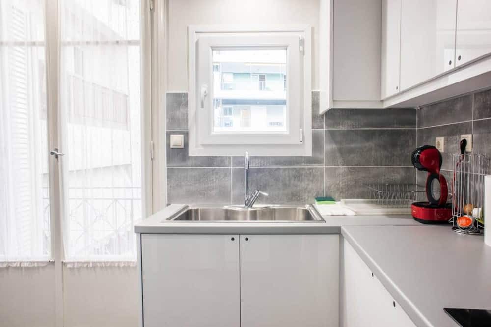 Photo of Kitchen in Nea Chalkidona
