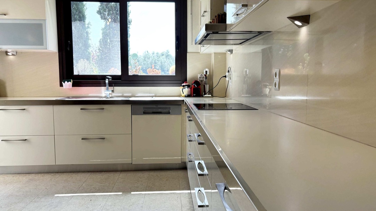 Photo of Kitchen in Agii Theodori