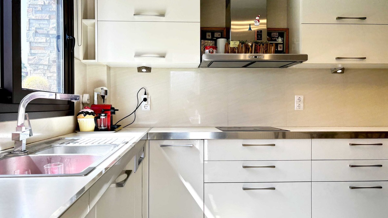 Photo of Kitchen in Agii Theodori