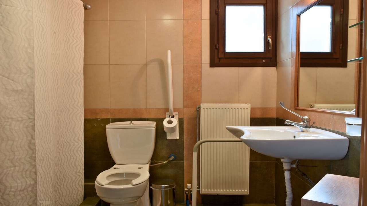 Photo of Bathroom in Portaria