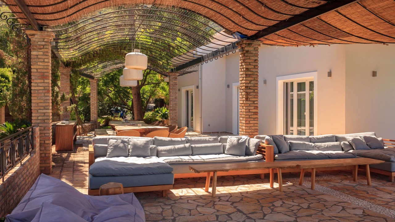 Photo of Outdoor in Apraos