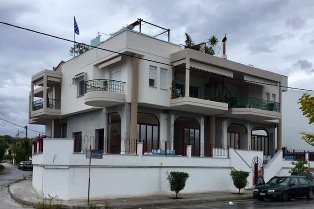 Photo of Outdoor in Nees Pagases