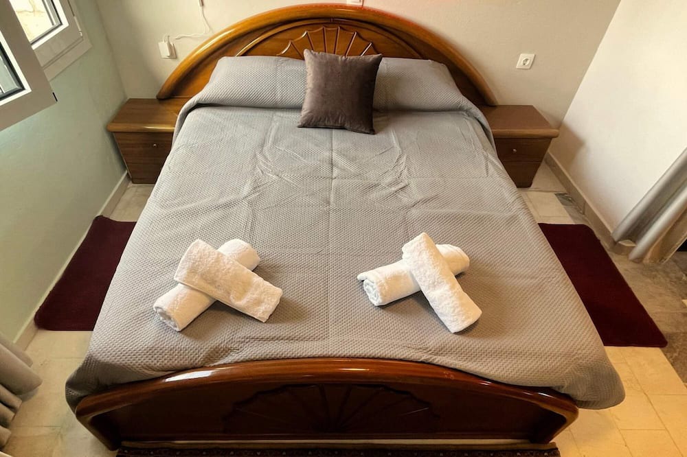 Photo of Bedroom in Nees Pagases