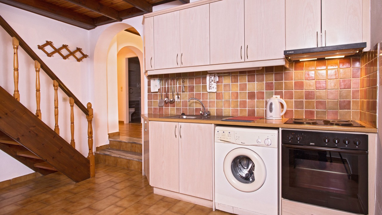 Photo of Kitchen in Petaleia
